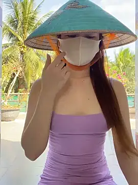 BabyThree  online show from 10, 3, 2026