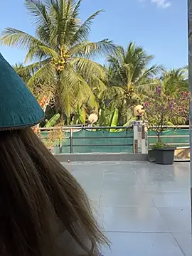 BabyThree  online show from 27, 3, 2026