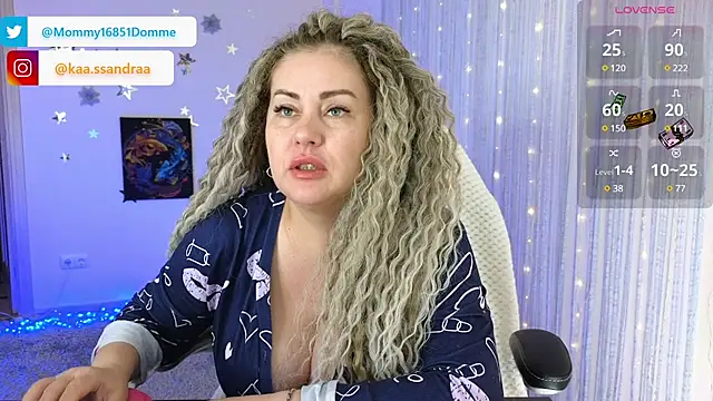 misskaassandraa online show from 11, 1, 2025