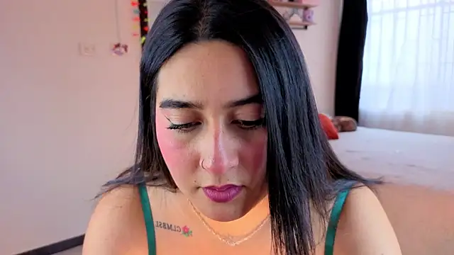 Snapshot of serenna_se chatting on 15, 7, 2026 serenna se online show from 15, 7, 2026