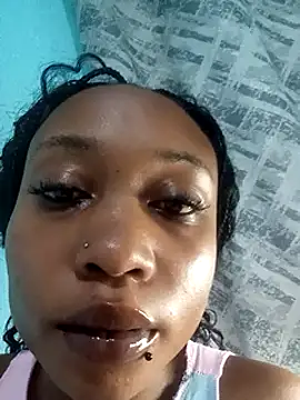 laetitia  online show from 13, 3, 2025