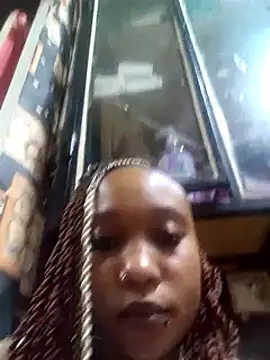 laetitia  online show from 10, 10, 2025