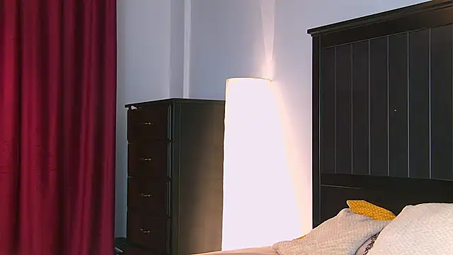 Yanira Muslim online show from 19, 9, 2025