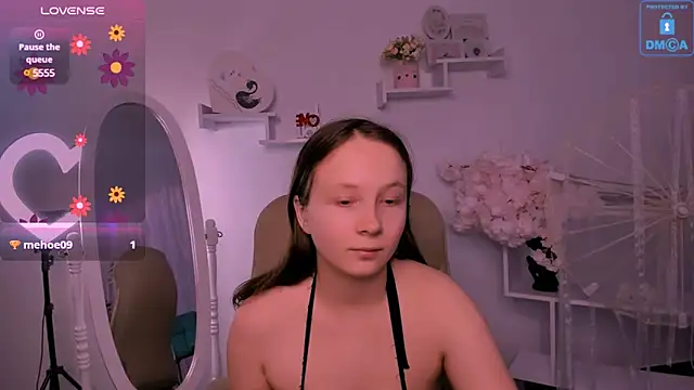 Snapshot of Ketrin_n_ chatting on 4, 2, 2025 Ketrin n  online show from 4, 2, 2025