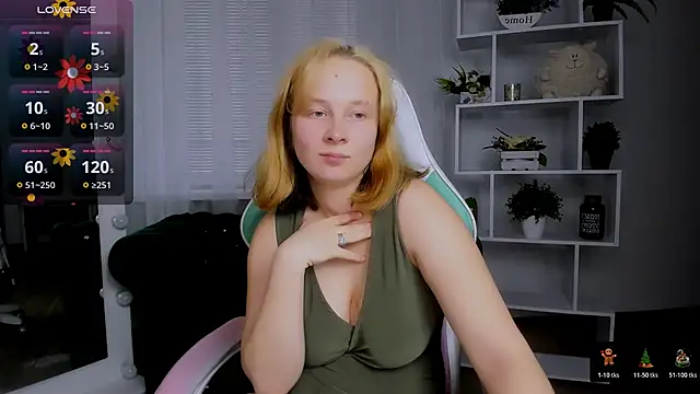 Snapshot of Ketrin_n_ chatting on 1, 12, 2025 Ketrin n online show from 1, 12, 2025