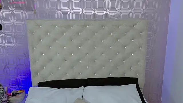 Sara Desire online show from 21, 9, 2025