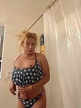 Snapshot of allissonw13 chatting on 25, 3, 2026 allissonw13 online show from 25, 3, 2026