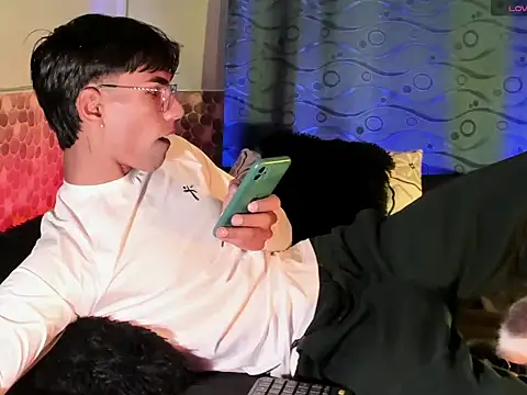 Snapshot of Teo_skinny chatting on 7, 12, 2024 Teo skinny online show from 7, 12, 2024