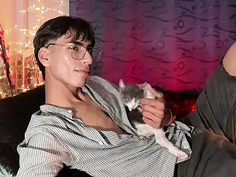 Snapshot of Teo_skinny chatting on 27, 12, 2024 Teo skinny online show from 27, 12, 2024