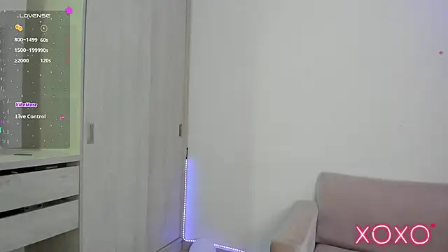 Lilacutte  online show from 15, 1, 2026