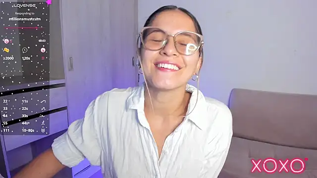 Snapshot of Lilacutte_ chatting on 21, 3, 2026 Lilacutte online show from 21, 3, 2026