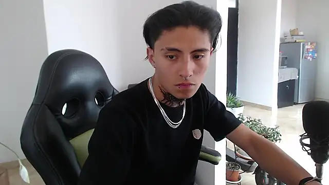 Snapshot of jay_dimarco2 chatting on 1, 12, 2025 jay dimarco2 online show from 1, 12, 2025