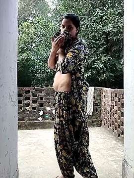 Snapshot of Hot-rubina chatting on 22, 10, 2025 Hot-rubina online show from 22, 10, 2025