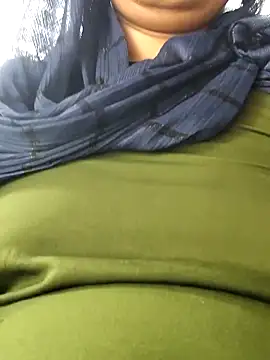 Snapshot of Hot-rubina chatting on 23, 10, 2025 Hot-rubina online show from 23, 10, 2025