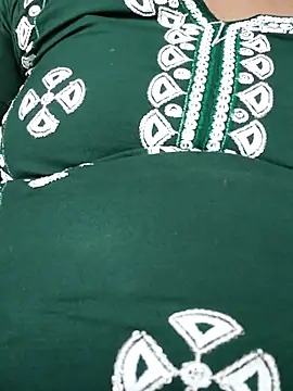 Snapshot of Hot-rubina chatting on 8, 1, 2026 Hot-rubina online show from 8, 1, 2026