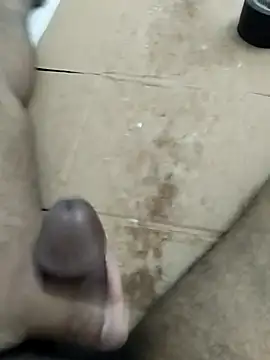 Snapshot of cenyon124 chatting on 15, 12, 2025 cenyon124 online show from 15, 12, 2025