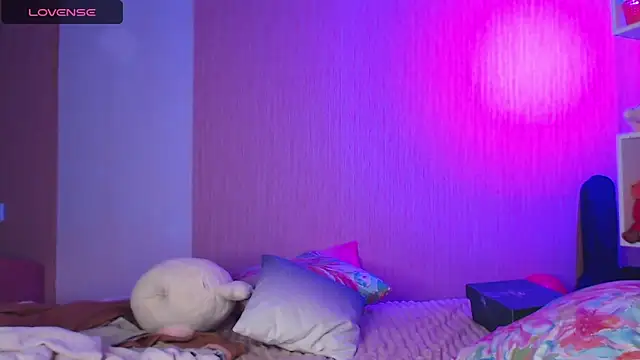 ur kitty   online show from 9, 3, 2025