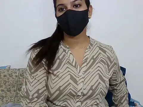 Snapshot of sparkling_queen chatting on 10, 12, 2024 sparkling queen online show from 10, 12, 2024