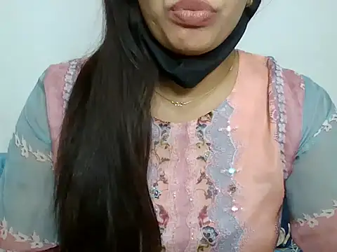 Snapshot of sparkling_queen chatting on 11, 12, 2024 sparkling queen online show from 11, 12, 2024