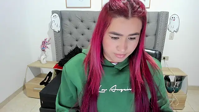 Snapshot of EmaGw chatting on 7, 1, 2026 EmaGw online show from 7, 1, 2026