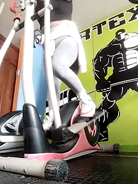 Snapshot of EmaGw chatting on 13, 1, 2026 EmaGw online show from 13, 1, 2026