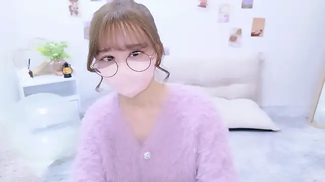 chihiro ri online show from 4, 11, 2025