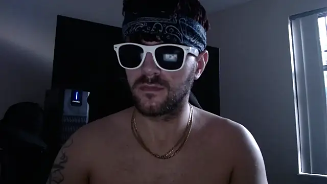 Snapshot of jonnybans chatting on 4, 10, 2025 jonnybans online show from 4, 10, 2025