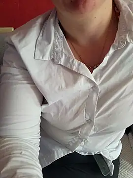 cruellaculdenfer67 online show from 15, 10, 2025