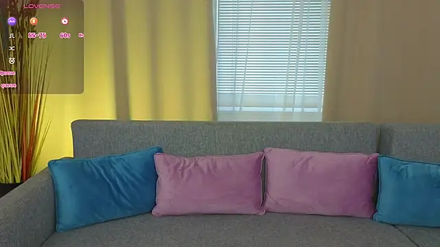 MilaDreamer online show from 2, 10, 2025