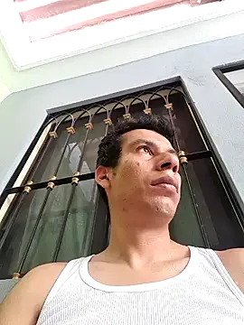 Snapshot of josehot151515 chatting on 29, 10, 2025 josehot151515 online show from 29, 10, 2025