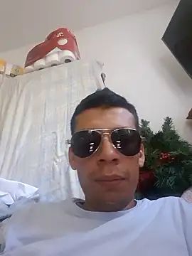 Snapshot of josehot151515 chatting on 8, 1, 2026 josehot151515 online show from 8, 1, 2026