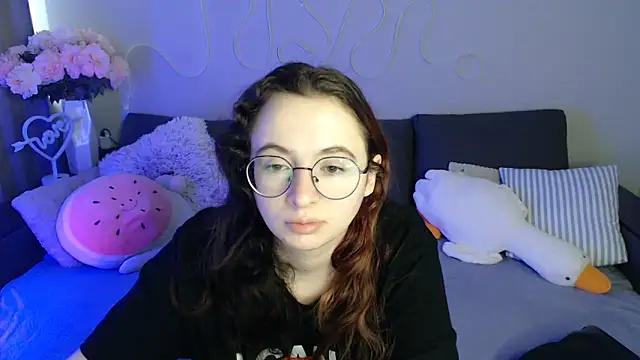 Mini Diva online show from 20, 5, 2026
