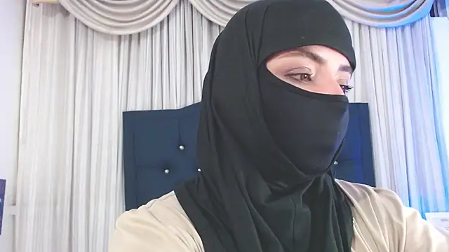 Snapshot of Uzra_hayed chatting on 24, 1, 2025 Uzra hayed online show from 24, 1, 2025
