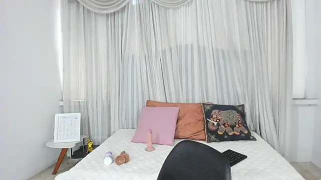 Uzra hayed online show from 18, 3, 2026