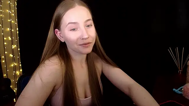 Snapshot of SindiWatsoon chatting on 26, 4, 2026 SindiWatsoon online show from 26, 4, 2026