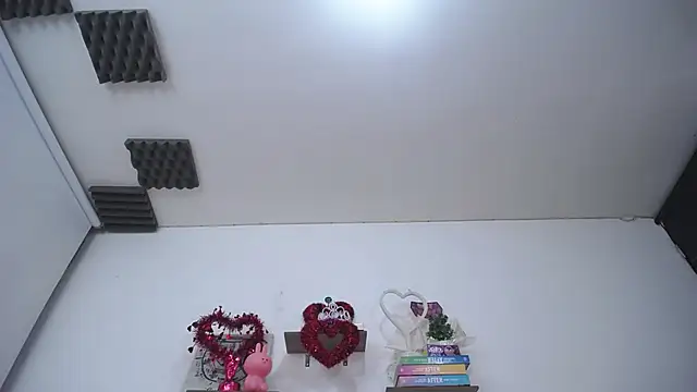 Snapshot of luly_pink chatting on 20, 12, 2024 luly pink online show from 20, 12, 2024