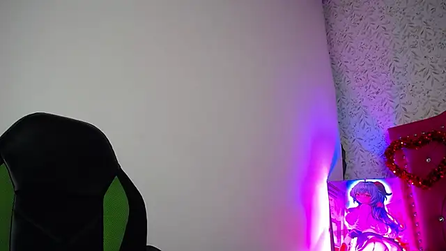 Snapshot of luly_pink chatting on 13, 9, 2025 luly pink online show from 13, 9, 2025