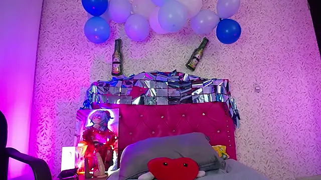 Snapshot of luly_pink chatting on 4, 10, 2025 luly pink online show from 4, 10, 2025