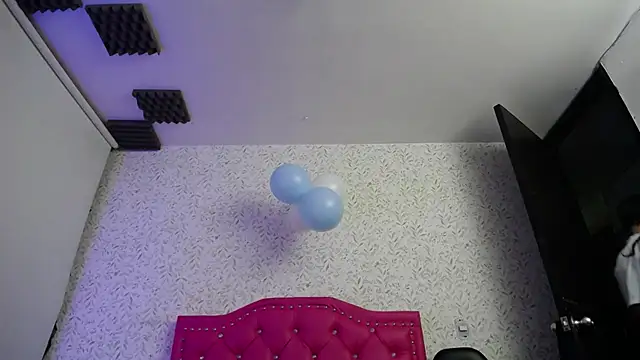 Snapshot of luly_pink chatting on 11, 10, 2025 luly pink online show from 11, 10, 2025