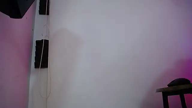 Snapshot of luly_pink chatting on 30, 10, 2025 luly pink online show from 30, 10, 2025