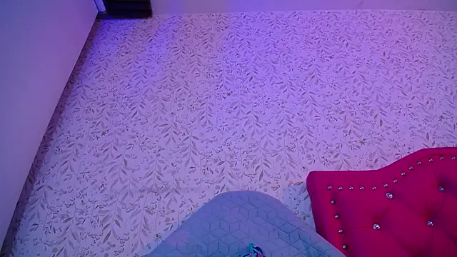 Snapshot of luly_pink chatting on 29, 11, 2025 luly pink online show from 29, 11, 2025