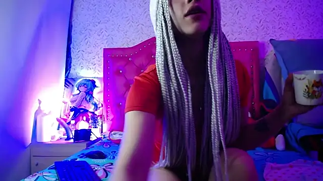 Snapshot of luly_pink chatting on 13, 12, 2025 luly pink online show from 13, 12, 2025