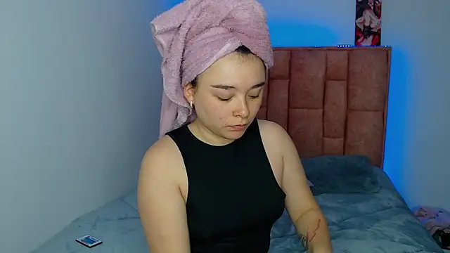 Snapshot of nahia__2 chatting on 29, 10, 2025 nahia 2 online show from 29, 10, 2025