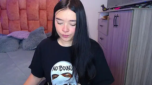 Snapshot of nahia__2 chatting on 12, 11, 2025 nahia 2 online show from 12, 11, 2025