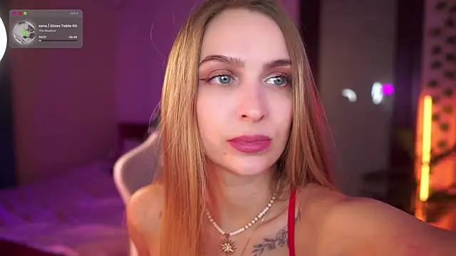 Kamila icee online show from 4, 10, 2025