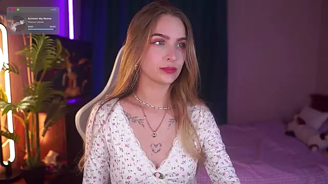 Kamila icee online show from 9, 10, 2025