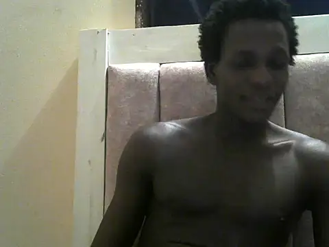 Snapshot of Bigras0011 chatting on 20, 6, 2026 Bigras0011 online show from 20, 6, 2026