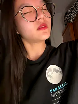 Krixxi22 online show from 24, 9, 2025