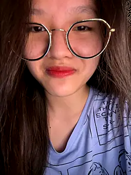 Krixxi22 online show from 2, 10, 2025