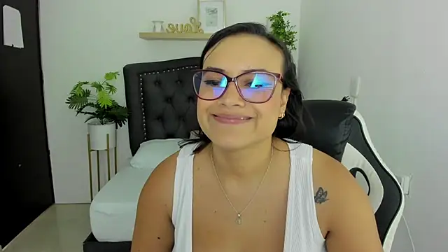 Snapshot of zoe_danae_ chatting on 26, 12, 2024 zoe danae online show from 26, 12, 2024